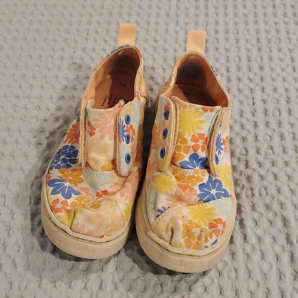Salt water gold sandals size 11 (#3)
